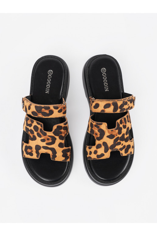 Pantofle  s platformou  Pantofle  s platformou