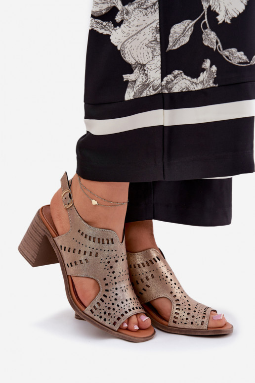 s ažurovými prvky Dámské sandály na vysokém podpatku zlaté barvy Tosine