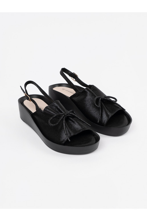 Černé sandály  ze skórzaną wkładką Černé sandály  ze skórzaną wkładką