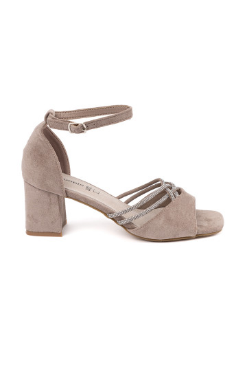 béžové sandály ze semiše na podpatku