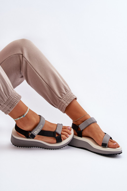 Dámské sandály s platformou I Koturnie Big Star NN274A054 šedá Dámské sandály s platformou I Koturnie Big Star NN274A054 šedá