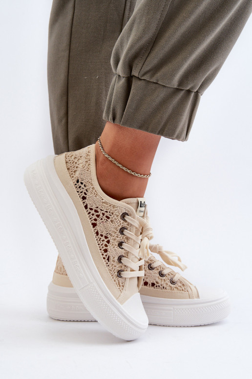 s krajkovými motivy Ležérní obuv Lee Cooper LCW-23-44-1620 béžové s krajkovými motivy Ležérní obuv Lee Cooper LCW-23-44-1620 béžové