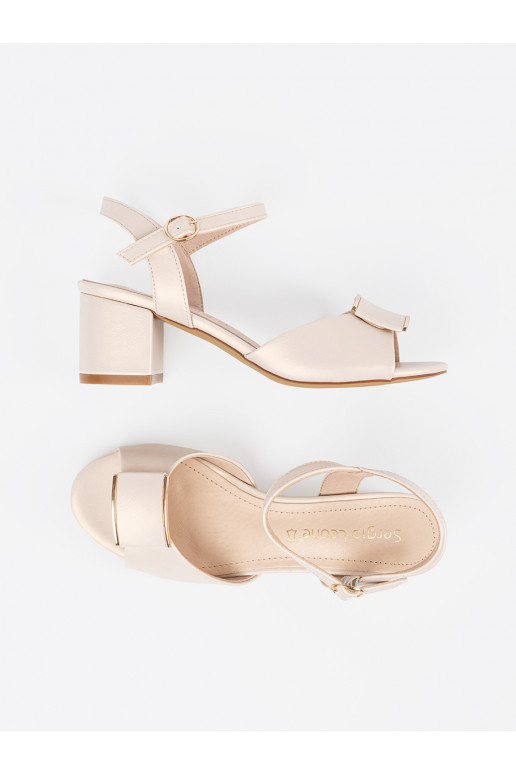 Žabky na podpatku    Žabky na podpatku