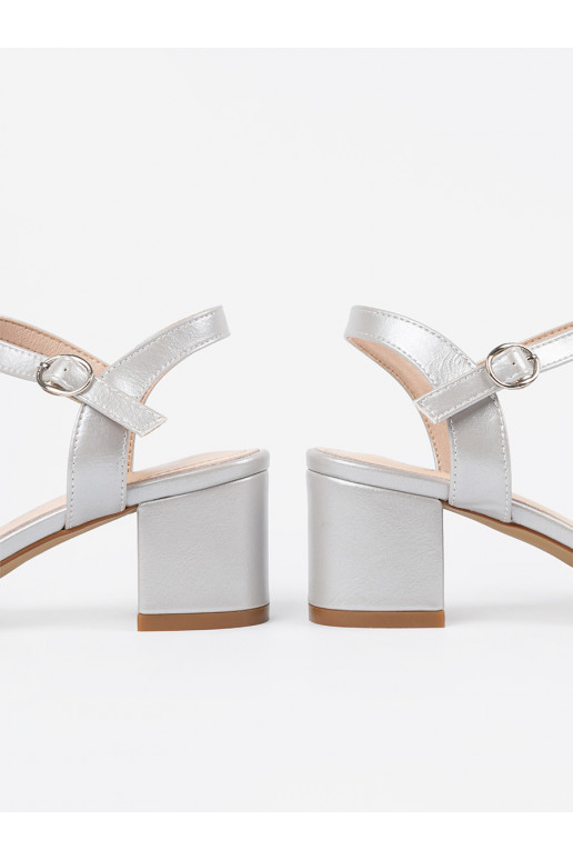 Žabky na podpatku    Žabky na podpatku