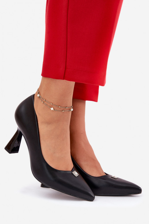 Elegantní styl Obuv Na Rozszerzanej Szpilce Vinceza 62222 Černé Elegantní styl Obuv Na Rozszerzanej Szpilce Vinceza 62222 Černé