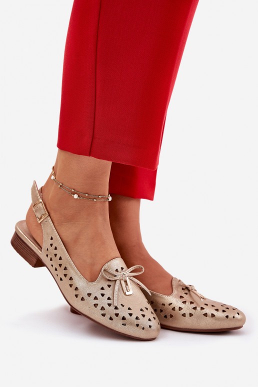 Ažurové baleríny s otevřenou patou zlaté barvy Navinnia Ažurové baleríny s otevřenou patou zlaté barvy Navinnia
