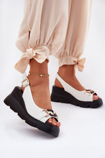 Dámské sandály   a platformou s ornamenty Artiker 56C1588 bílé 2