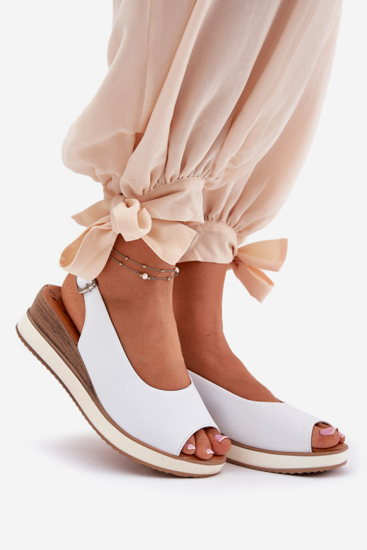 Sandály na platformě Artiker 56C2317 bílé  Sandály na platformě Artiker 56C2317 bílé