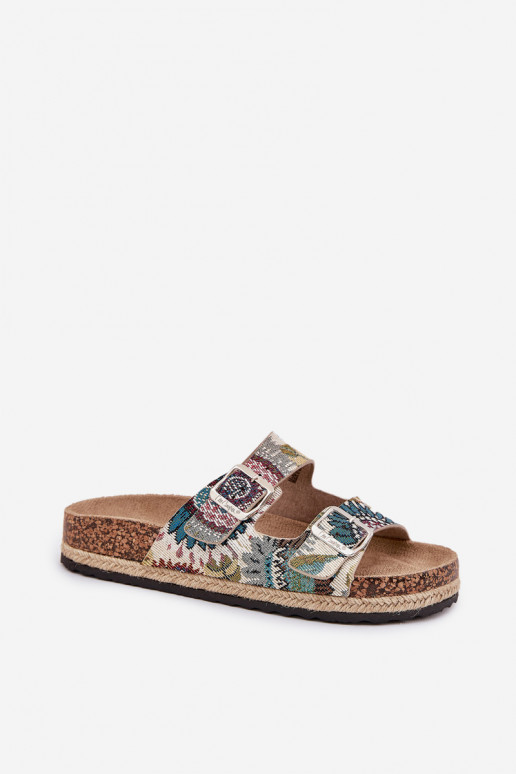 Dámské pantofle s platformou s přezkami Lee Cooper LCW-25-35-3483L různé barvy  Dámské pantofle s platformou s přezkami Lee Cooper LCW-25-35-3483L různé barvy