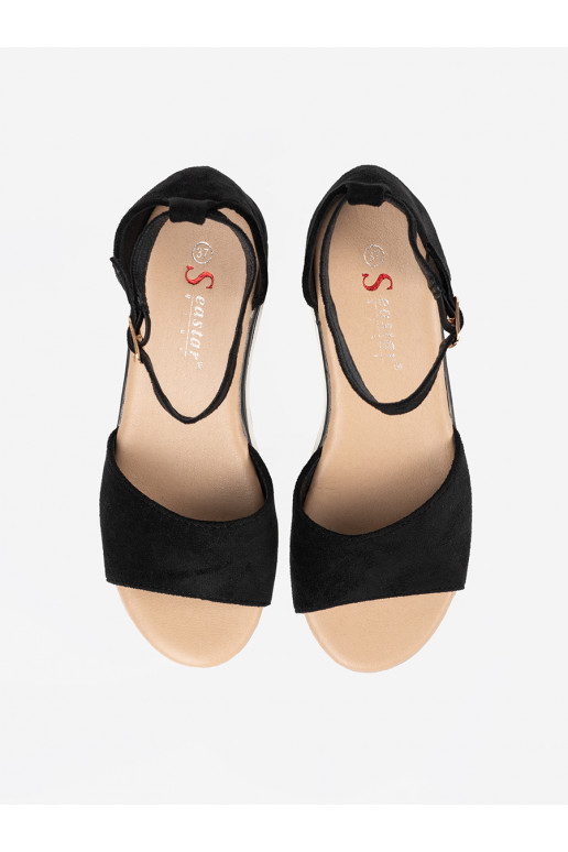 Černé sandály  na bíléj ie Černé sandály  na bíléj ie