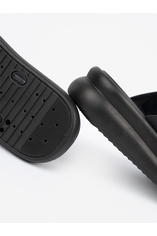 Černé Pantofle  s platformou Černé Pantofle  s platformou