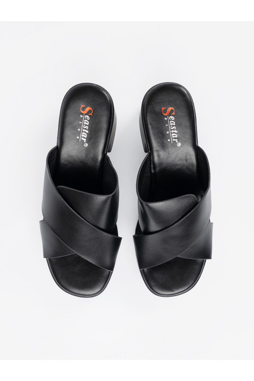 Černé Pantofle na podpatku Černé Pantofle na podpatku