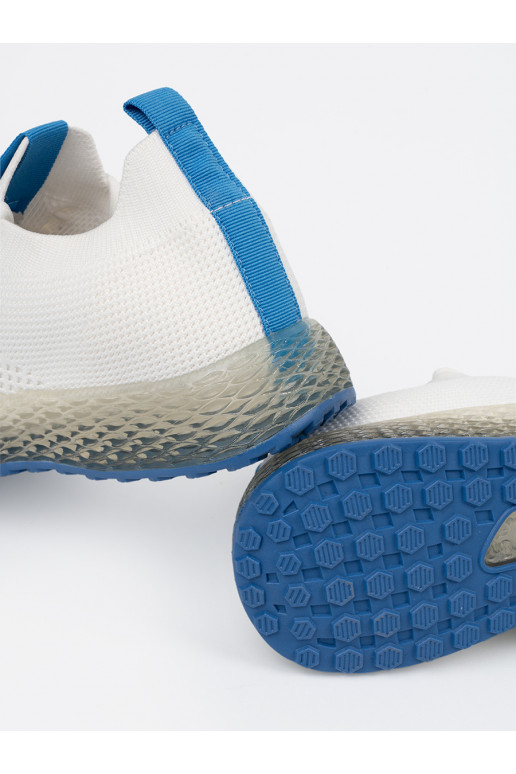 bílé sportovní obuv z niebieską podeszwą