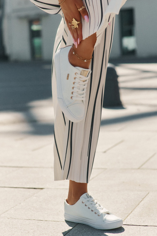 Ležérní obuv z ekologické kůže Big Star RR274748 bílé Ležérní obuv z ekologické kůže Big Star RR274748 bílé