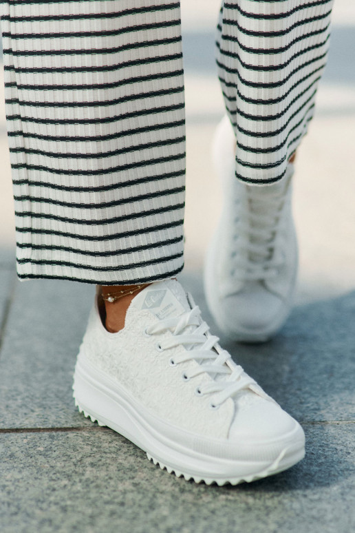 Ležérní obuv Z Haftem s platformou Lee Cooper LCW-25-31-3465L bílé Ležérní obuv Z Haftem s platformou Lee Cooper LCW-25-31-3465L bílé