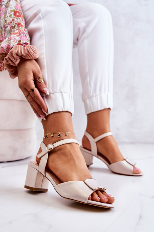 Elegantní sandály na vysokém podpatku béžové Lorisa  Elegantní sandály na vysokém podpatku béžové Lorisa