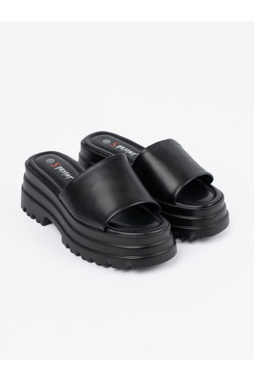 Pantofle s platformou Černé 2