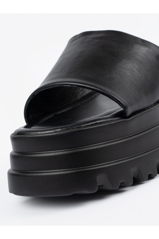 Pantofle s platformou Černé Pantofle s platformou Černé