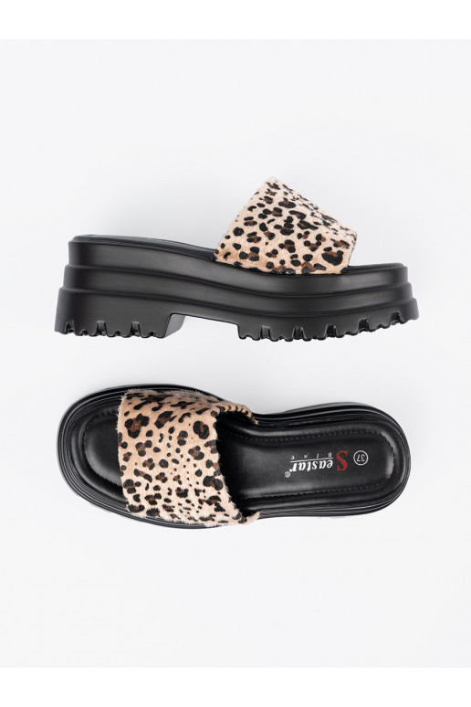 Pantofle s platformou  Pantofle s platformou