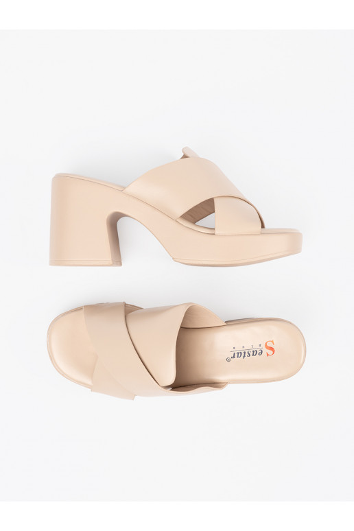 béžové Pantofle na podpatku béžové Pantofle na podpatku