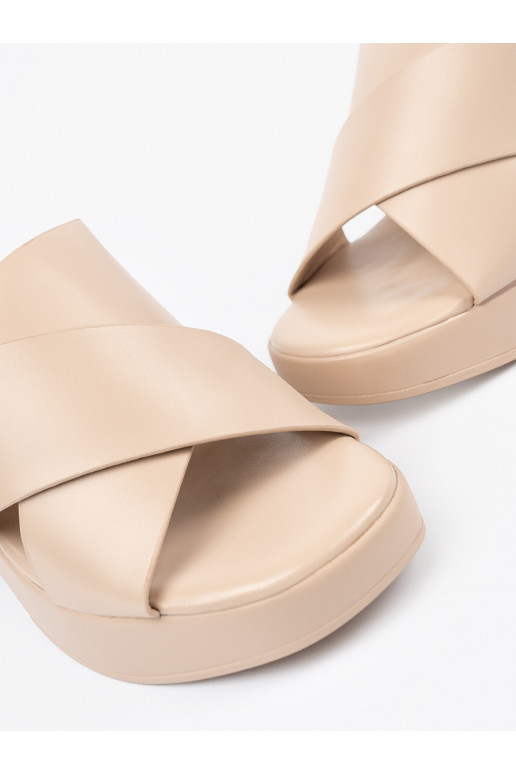 béžové Pantofle na podpatku béžové Pantofle na podpatku