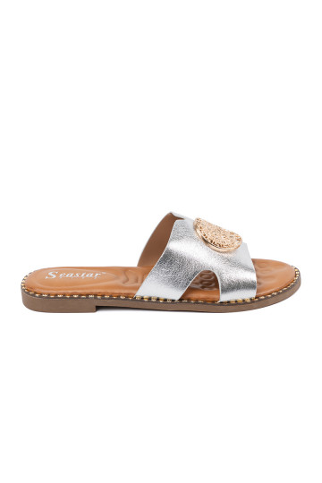 Pantofle  se zlatými detaily