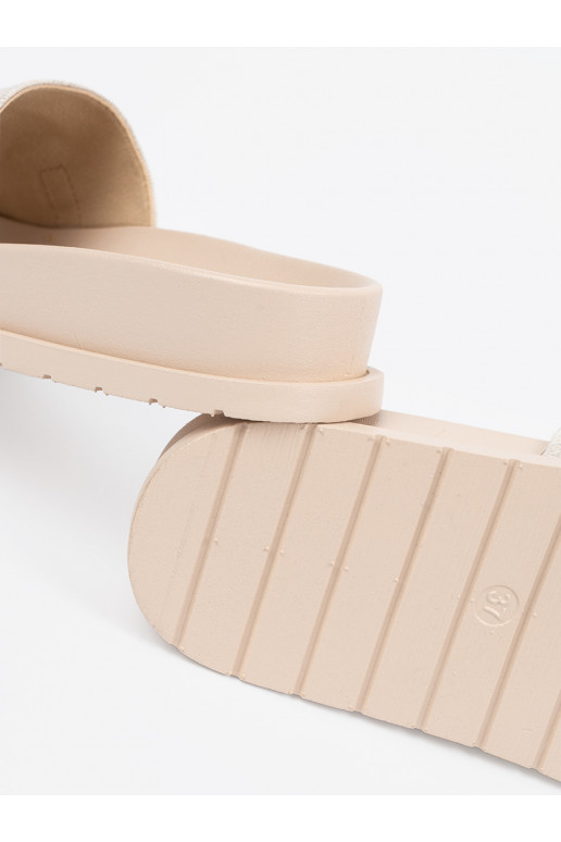 slonová kost Pantofle ze zdobieniem slonová kost Pantofle ze zdobieniem