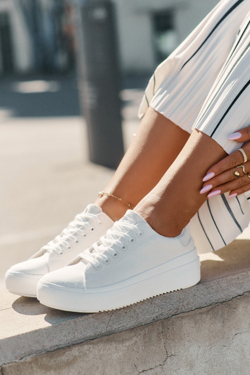 Ležérní obuv s platformou Big Star RR274463 bílé  Ležérní obuv s platformou Big Star RR274463 bílé