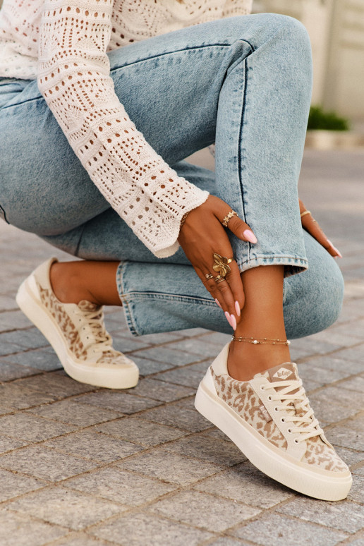 Ležérní obuv se vzory leopardí kožešiny Lee Cooper LCW-25-02-3330L béžové  Ležérní obuv se vzory leopardí kožešiny Lee Cooper LCW-25-02-3330L béžové