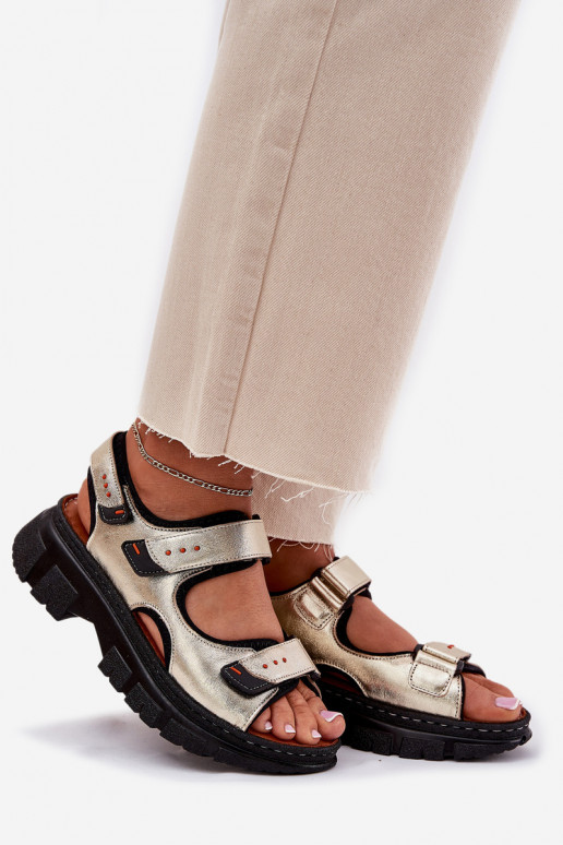 Dámské sandály  Z s lepeným zapínánímami Artiker 56C0469 zlaté barvy