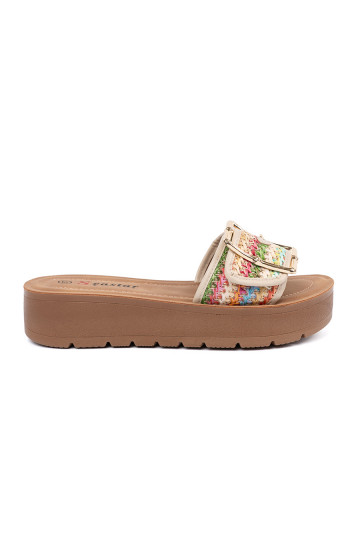 Pantofle  s přezkami