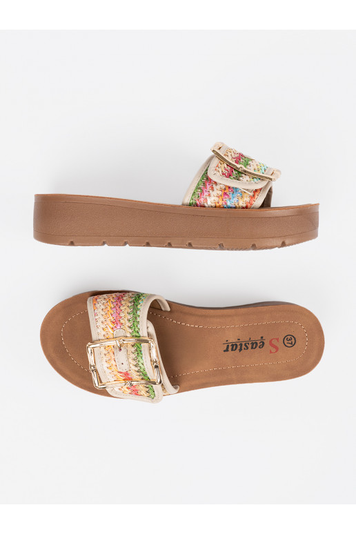 Pantofle  s přezkami Pantofle  s přezkami