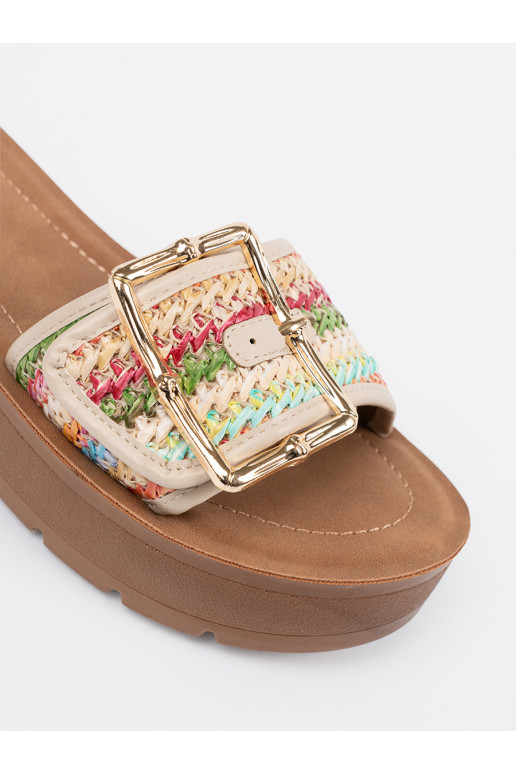 Pantofle  s přezkami Pantofle  s přezkami