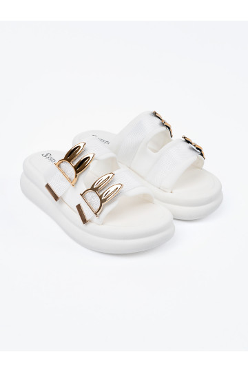 Pantofle ze mi klamrami s platformou bílé 2