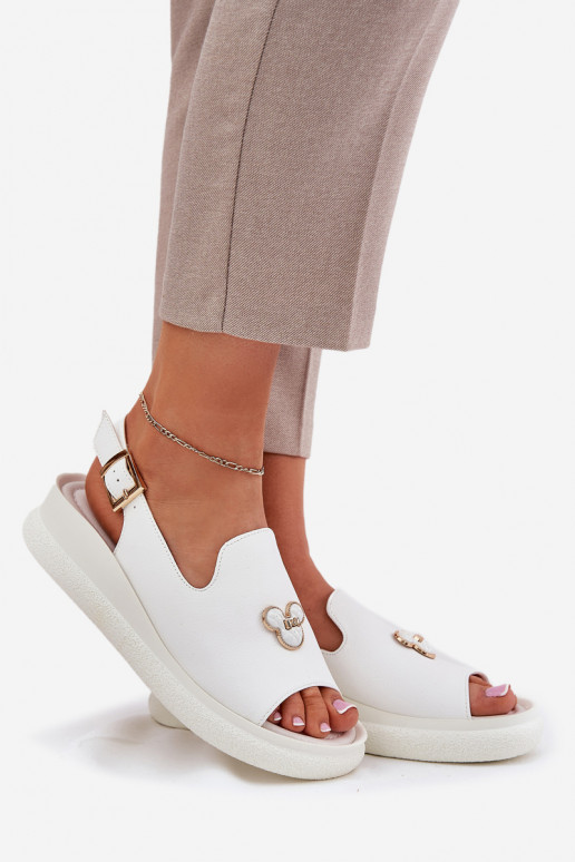 Dámské sandály  s ornamenty Vinceza 66757 bílé Dámské sandály  s ornamenty Vinceza 66757 bílé