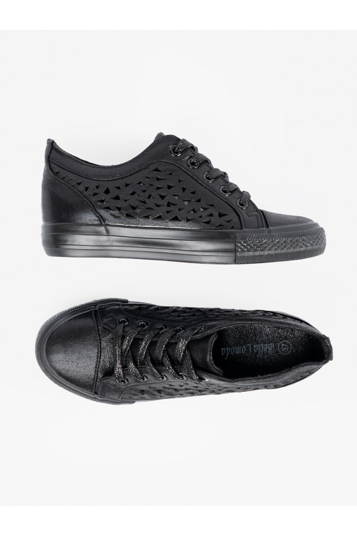 s ažurovými prvky boty  