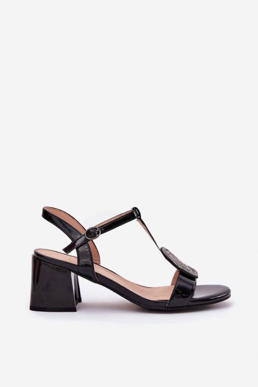 Lakované dámské sandály s podpatky s ornamenty Vinceza 91134 Černé  Lakované dámské sandály s podpatky s ornamenty Vinceza 91134 Černé