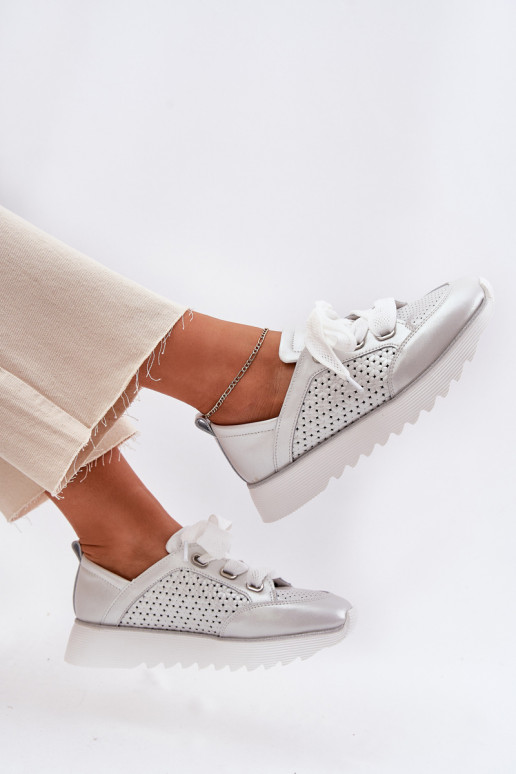 Tenisky  s platformou D&A LR51-796 stříbrné barvy  Tenisky  s platformou D&A LR51-796 stříbrné barvy