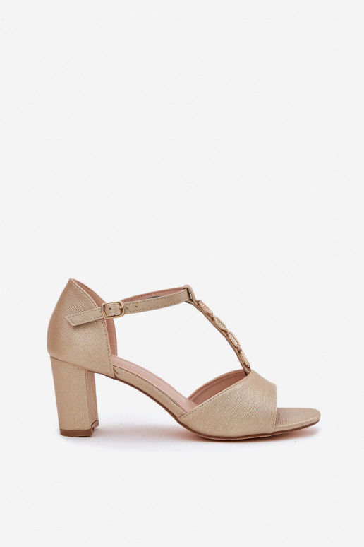 Dámské sandály na vysokém podpatku se zdobenými podpatky z ekologické kůže zlaté barvy Triavera