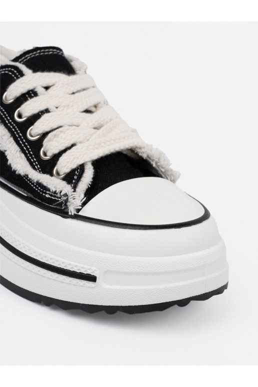 Černý klasický dámských tenisek z bialymi wstawkami