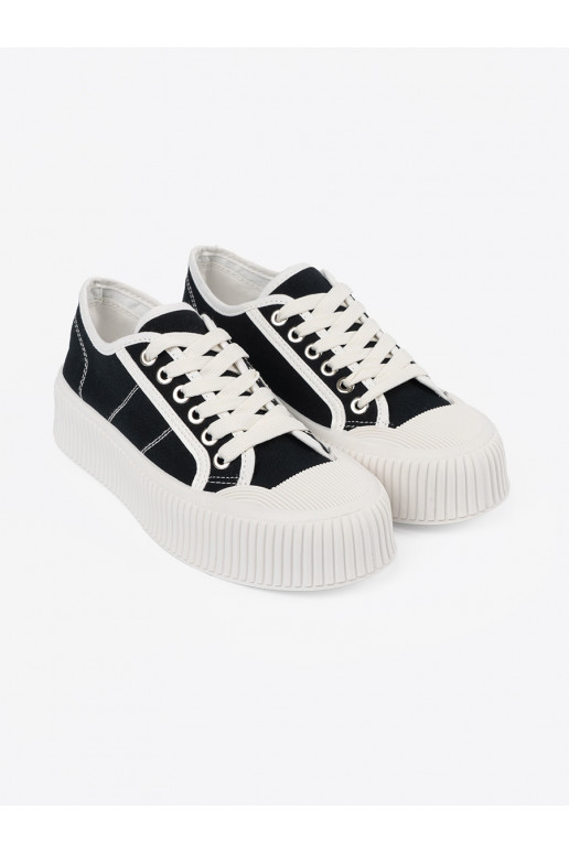 Černé boty ve sportovním stylu se šněrováním s masivním podpatkem