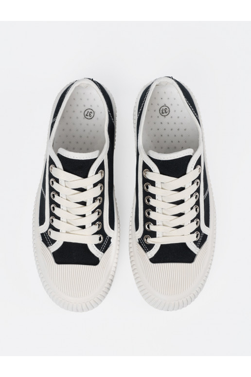 Černé boty ve sportovním stylu se šněrováním s masivním podpatkem