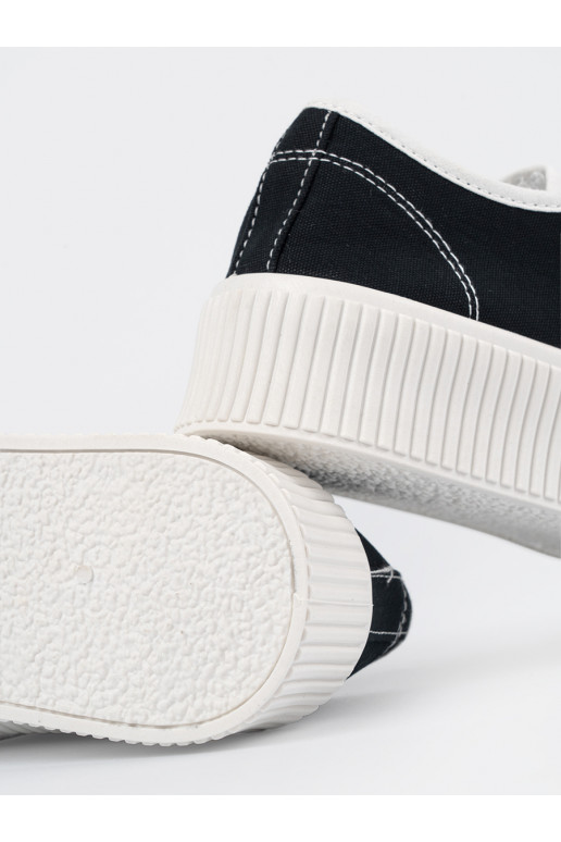 Černé boty ve sportovním stylu se šněrováním s masivním podpatkem