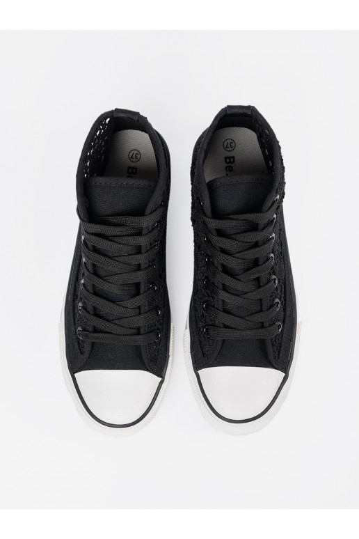 s ažurovými prvky Černé boty 