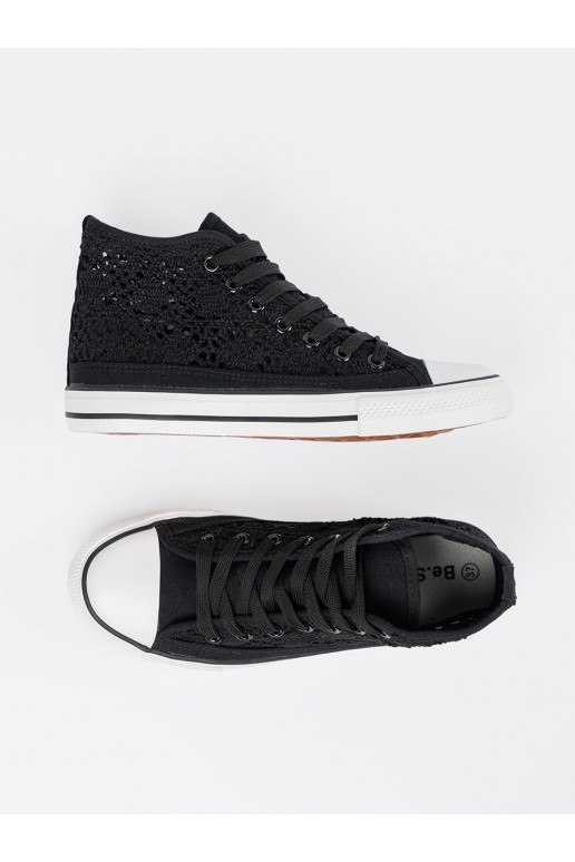 s ažurovými prvky Černé boty 