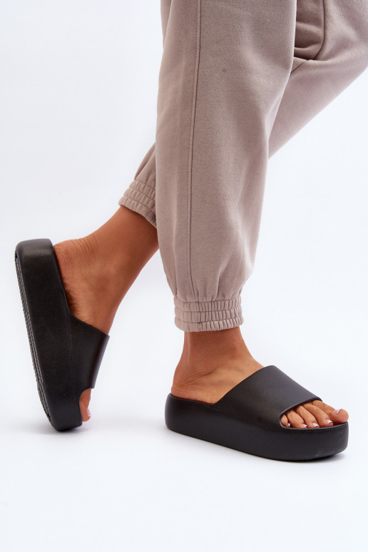  Pantofle s masivní podrážkou Černé Oreithano