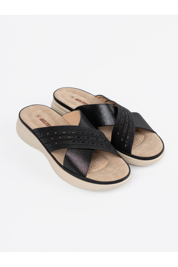 Černé Pantofle s platformou 2