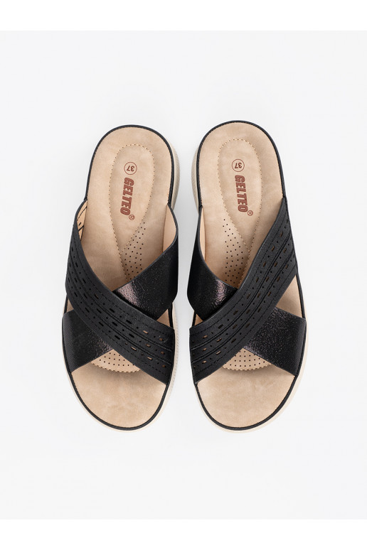 Černé Pantofle s platformou Černé Pantofle s platformou