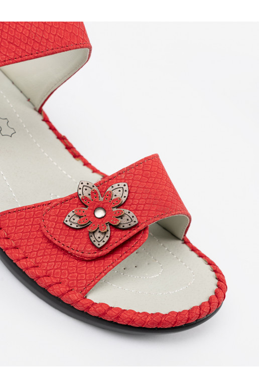 červené sandály z skórzaną wkładką