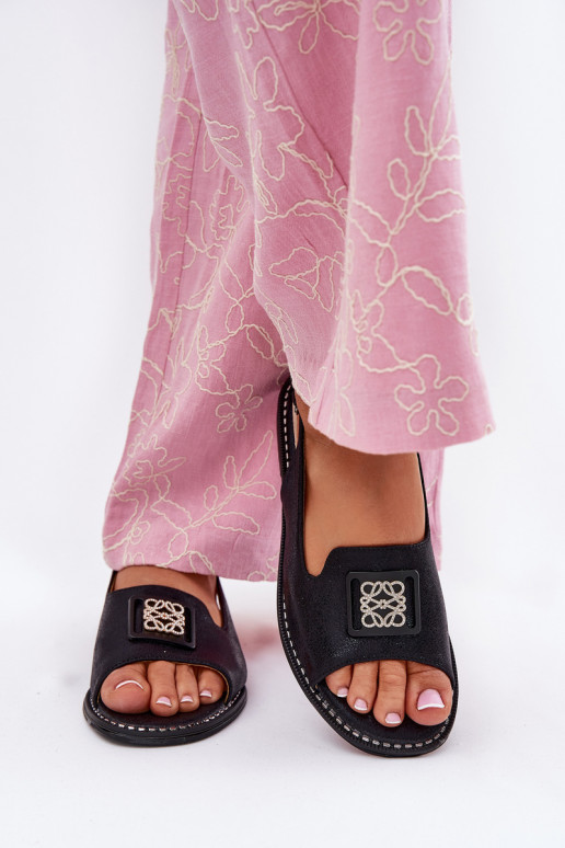 Elegantní styl Dámské sandály s širokými podpatky s ornamenty S.Barski KV51-082 Černé Elegantní styl Dámské sandály s širokými podpatky s ornamenty S.Barski KV51-082 Černé